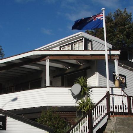 נאפייר Bluff Hill Lighthouse B&B מראה חיצוני תמונה